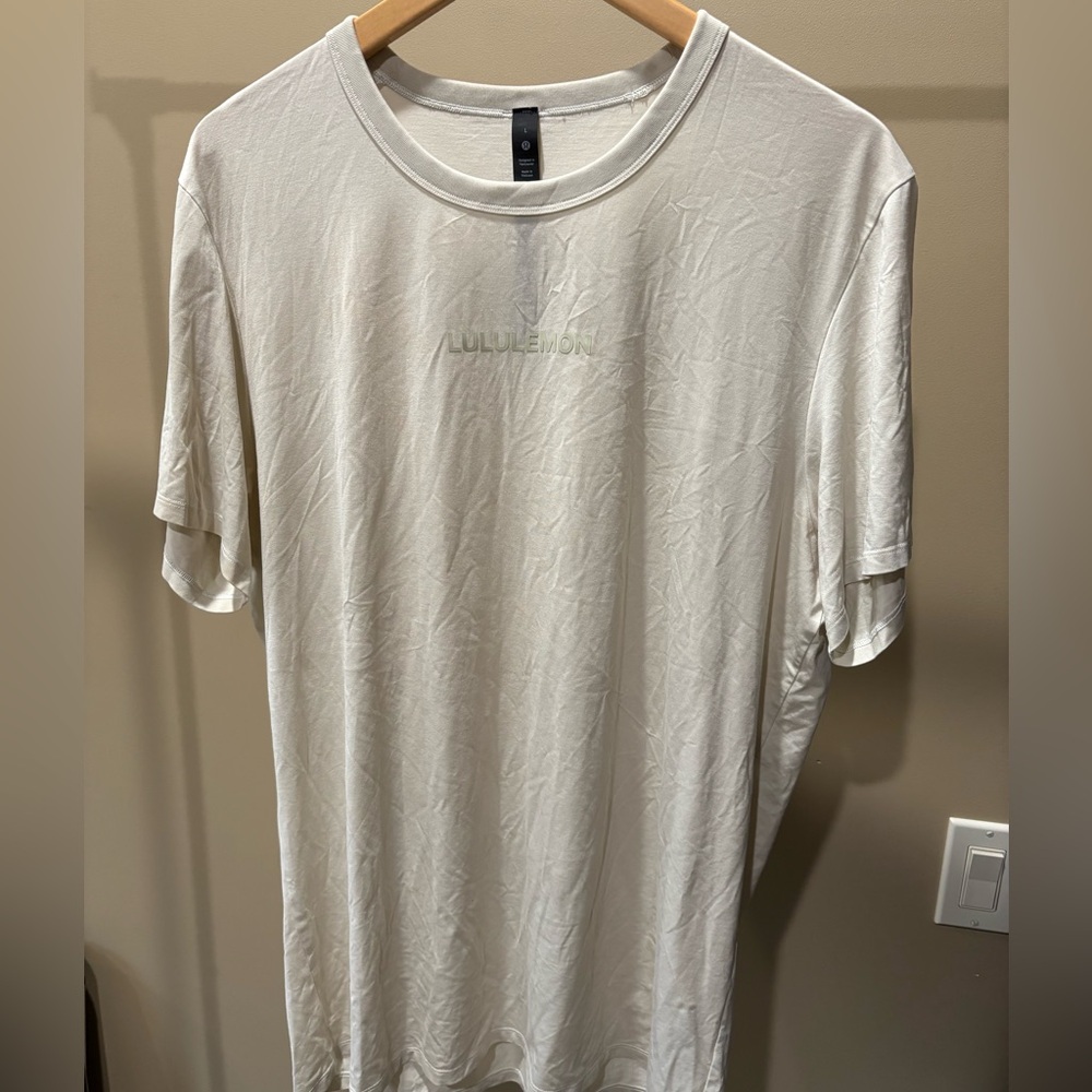Lululemon Men’s T-Shirt